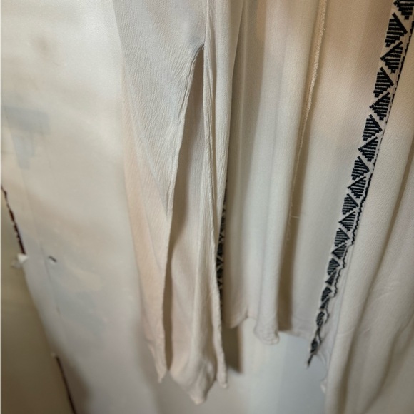 Umgee Tribal Open Front Kimono Duster S/M Half Sleeve Tan Embroidered - Picture 8 of 12